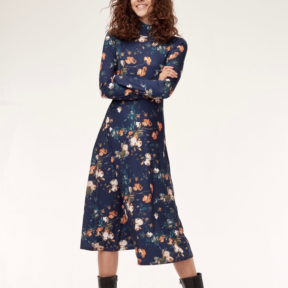 Women’s Navy Floral Long-Sleeve Midi Dress